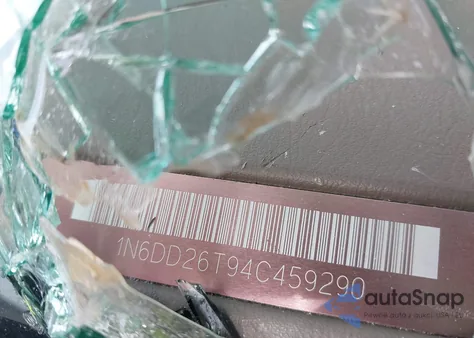 2004 Nissan Frontier Xe z USA, uszkodzony, nr VIN 1N6DD26T94C459290